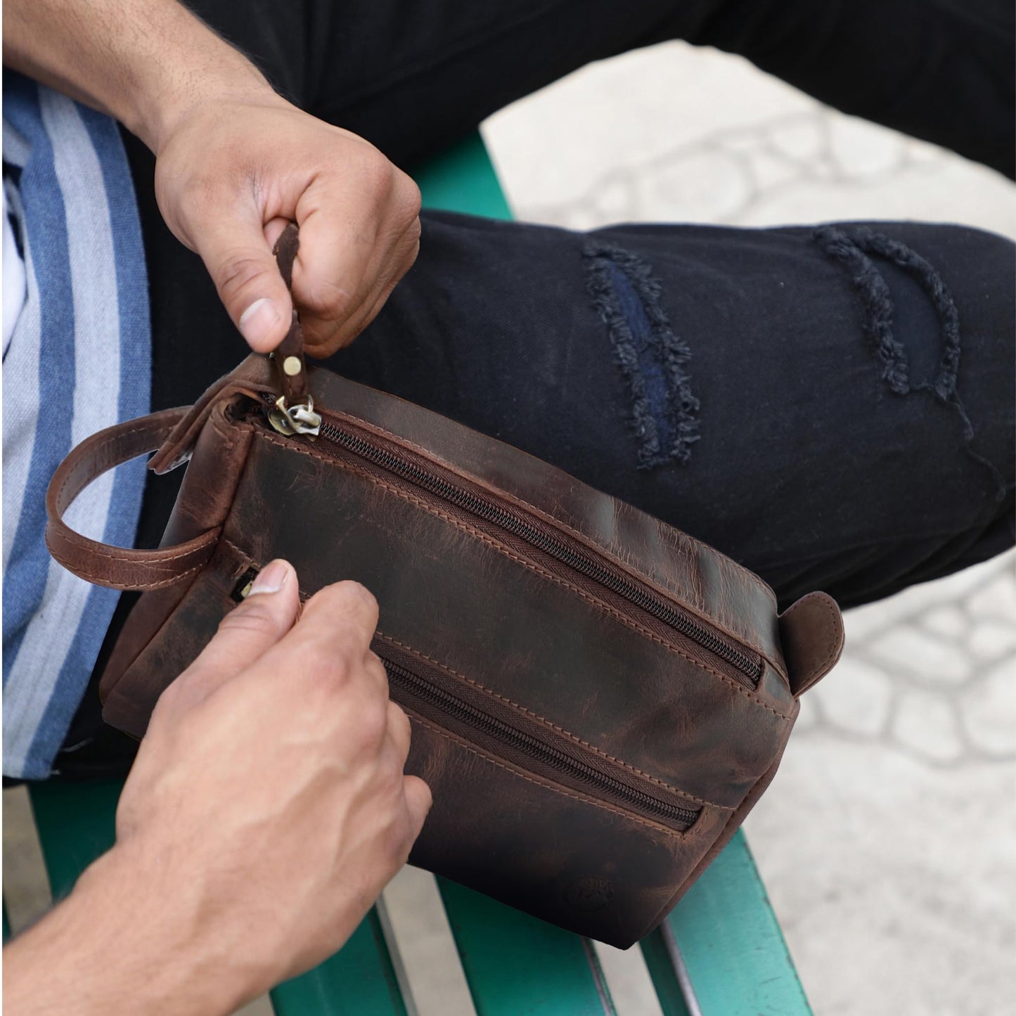 RUSTIC TOWN Leather Toiletry Bag for Men - Hygiene Organizer Travel Dopp Kit (Walnut Brown)