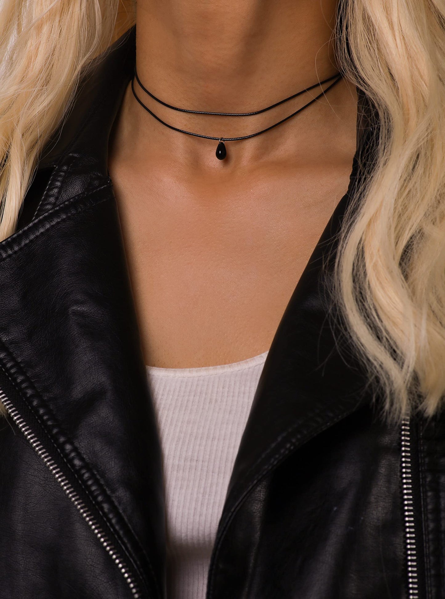 Sacina Goth Boho Hippie Dainty Double Layered Black Choker Necklace, Teardrop Glass Necklace, Halloween Christmas New Year Gift for Women