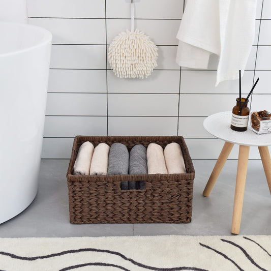 GRANNY SAYS Large Wicker Basket, Decorative Woven Basket for Storage, Waterproof Storage Basket Organizer, Wicker Storage Basket for Organizing, Brown Basket, 1-Pack